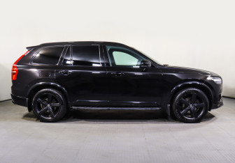 Подержанный автомобиль Volvo XC90 2017 года (3 фото)