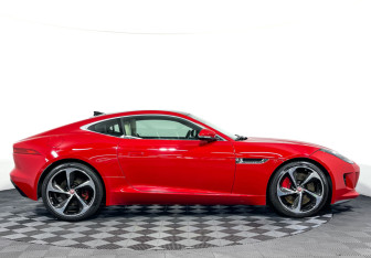 Подержанный автомобиль Jaguar F-Type Coupe 2015 года (4 фото)