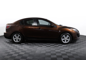 Подержанный автомобиль Mazda 3 Sedan 2012 года (4 фото)