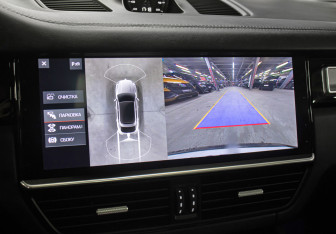 Подержанный автомобиль Porsche Cayenne 2020 года (22 фото)