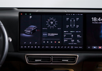 Подержанный автомобиль LiXiang L6 2024 года (13 фото)