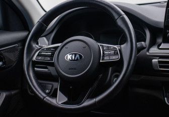 Подержанный автомобиль Kia Seltos 2020 года (15 фото)