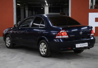Подержанный автомобиль Nissan Almera Classic 2011 года (7 фото)
