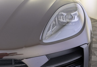 Подержанный автомобиль Porsche Macan 2020 года (11 фото)
