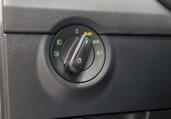 Подержанный автомобиль Skoda Octavia Liftback 2019 года (5 фото)