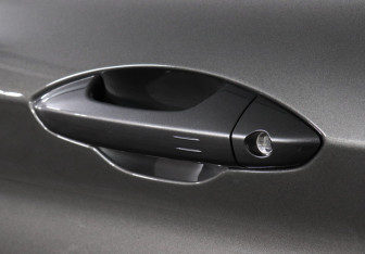 Подержанный автомобиль Geely Coolray 2024 года (15 фото)