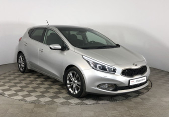 Подержанный автомобиль Kia Ceed Hatchback 2012 года (3 фото)