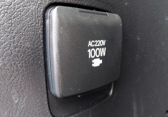 Подержанный автомобиль Toyota Land Cruiser Suv 2015 года (29 фото)