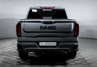Подержанный автомобиль GMC Sierra 2024 года (6 фото)