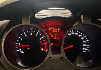 Подержанный автомобиль Nissan Juke 2014 года (15 фото)