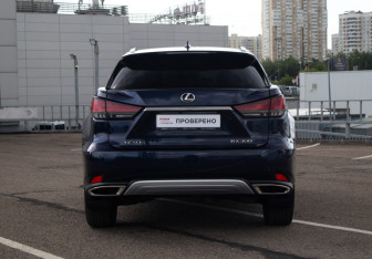 Подержанный автомобиль Lexus RX 2020 года (6 фото)