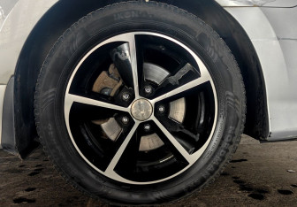 Подержанный автомобиль Hyundai i30 Hatchback 2010 года (18 фото)