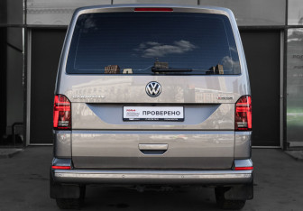 Подержанный автомобиль Volkswagen Caravelle 2021 года (5 фото)