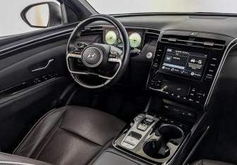 Подержанный автомобиль Hyundai Tucson 2022 года (27 фото)