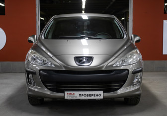 Подержанный автомобиль Peugeot 308 Hatchback 2010 года (2 фото)