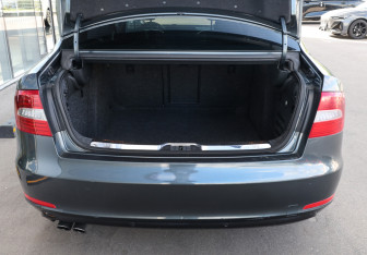 Подержанный автомобиль Skoda Superb Liftback 2014 года (10 фото)