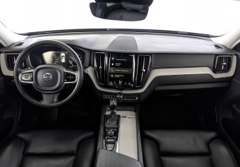 Подержанный автомобиль Volvo XC60 2021 года (14 фото)