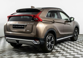Подержанный автомобиль Mitsubishi Eclipse Cross 2018 года (3 фото)