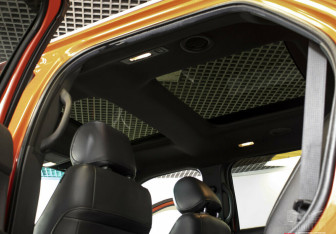 Подержанный автомобиль Ford Explorer 2015 года (14 фото)