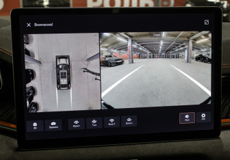 Подержанный автомобиль Zeekr 001 2023 года (21 фото)