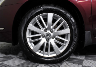 Подержанный автомобиль Nissan Teana 2013 года (8 фото)