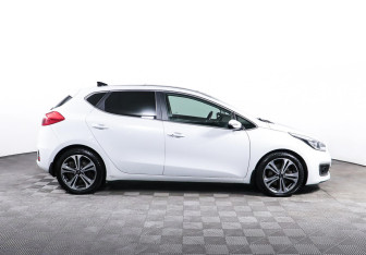 Подержанный автомобиль Kia Ceed Hatchback 2018 года (4 фото)