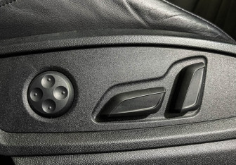 Подержанный автомобиль Audi Q5 2017 года (15 фото)