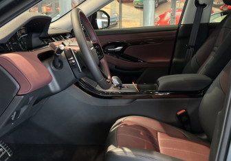 Новый Land Rover Range Rover Evoque 2025 (12 фото)