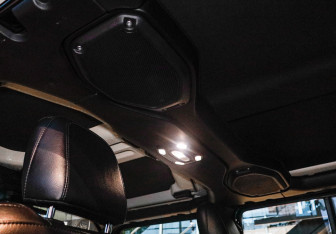 Подержанный автомобиль Jeep Gladiator 2022 года (11 фото)