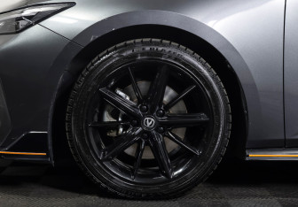 Подержанный автомобиль Changan UNI-V 2023 года (26 фото)