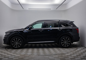 Подержанный автомобиль Kia Sorento 2020 года (8 фото)