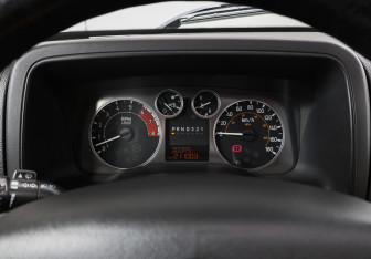 Подержанный автомобиль Hummer H3 Suv 2009 года (13 фото)