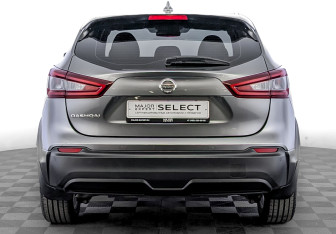 Подержанный автомобиль Nissan Qashqai 2022 года (6 фото)
