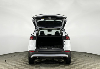 Подержанный автомобиль Belgee X70 2024 года (16 фото)