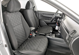 Подержанный автомобиль Kia Rio Sedan 2018 года (23 фото)