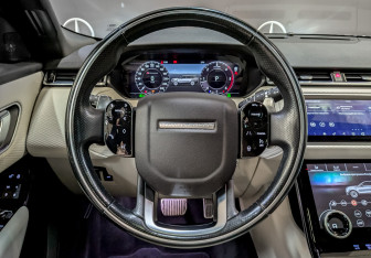 Подержанный автомобиль Land Rover Range Rover Velar 2018 года (21 фото)