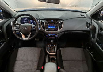 Подержанный автомобиль Hyundai Creta 2018 года (13 фото)