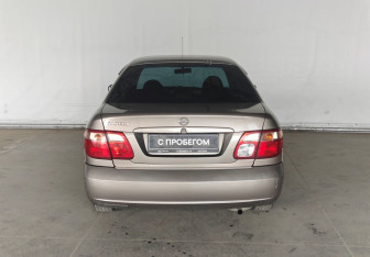 Подержанный автомобиль Nissan Almera Sedan 2006 года (5 фото)