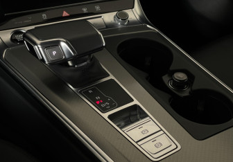 Подержанный автомобиль Audi A6 Sedan 2021 года (14 фото)