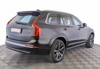 Новый Volvo XC90 2025 (2 фото)