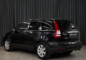 Подержанный автомобиль Honda CR-V 2008 года (7 фото)