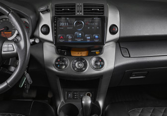 Подержанный автомобиль Toyota RAV4 2012 года (13 фото)
