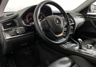 Подержанный автомобиль BMW X4 2016 года (12 фото)