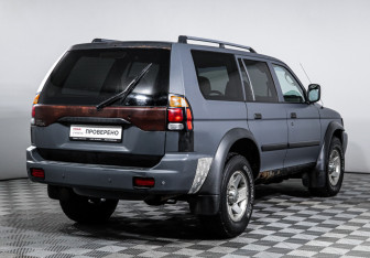 Подержанный автомобиль Mitsubishi Montero Sport 2001 года (5 фото)
