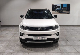 Подержанный автомобиль Changan CS35PLUS 2019 года (2 фото)