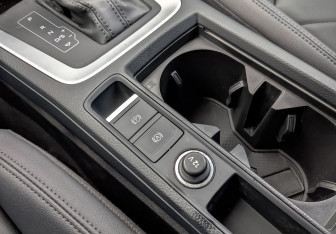 Подержанный автомобиль Audi Q3 2021 года (25 фото)