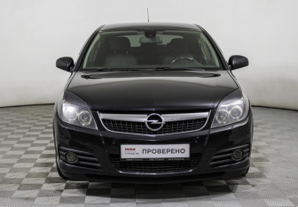 Подержанный автомобиль Opel Vectra Liftback 2007 года (2 фото)