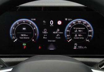 Подержанный автомобиль Volkswagen Tiguan 2025 года (35 фото)