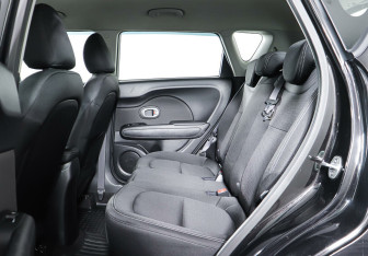 Подержанный автомобиль Kia Soul 2017 года (18 фото)