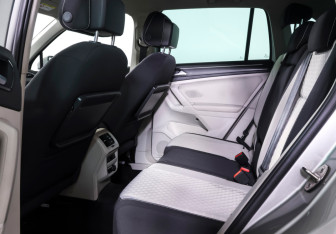 Подержанный автомобиль Volkswagen Tiguan 2017 года (11 фото)